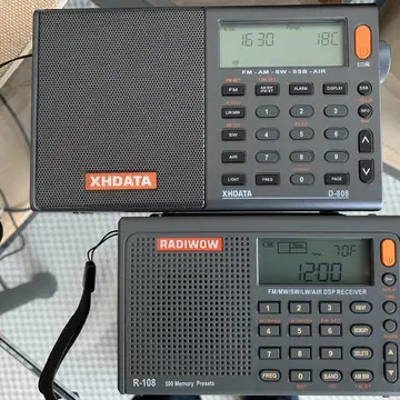 I am a grandfather. My D-808 had a son. #swl