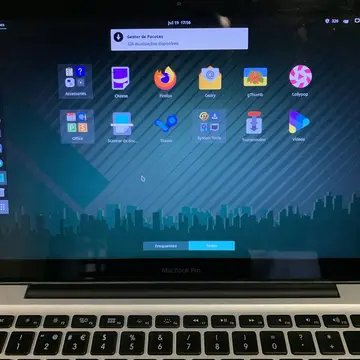 #manjaro on my Macbook Pro