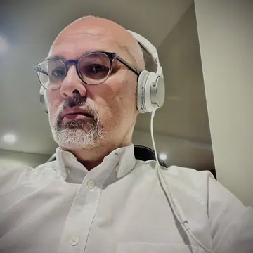 This is my face when 2 or 4 stations jump on my ISS V/U qso #amsat