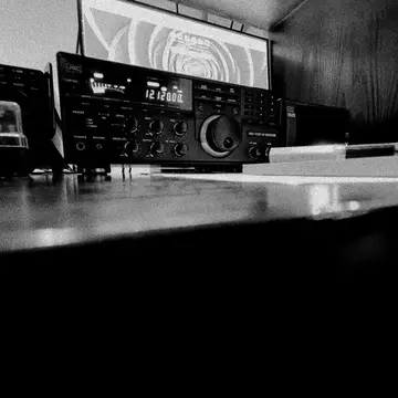 My JRC NRD-535D has been my favorite receiver for the last weeks #swl #jrc #radio